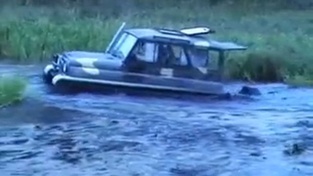 Гусеничный  вездеход ЗВМ 2410 УХТЫШ