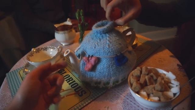 British Food Tour - 5 Dishes You HAVE To Try In England! (Americans Try British Food)