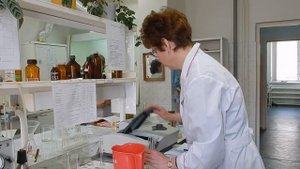 Наталья Мисюра, инженер химик лаборатрии Горводоканала об исследовании  воды на спектрофотометре