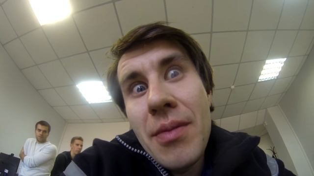 БОЛЬШАЯ ЧЁРНАЯ муха смотреть онлайн