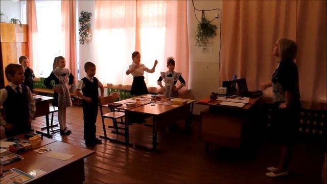 Урок ИЗО во 2 классе Менщикова Наталья Александровна "Русская деревянная игрушка матрёшка" смотреть онлайн