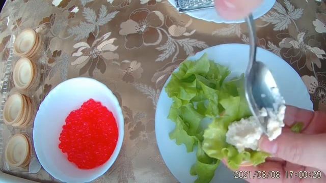 Тарталетки с красной икрой
