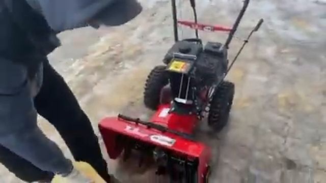 Как заводить первый раз и последующие, снегоуборщик. смотреть онлайн