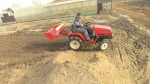Подготовка поля к зиме Работа минитраткора Янмар КЕ3Д ковшом