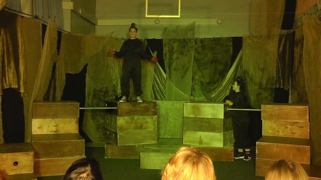 218 Театр студия «Белая Ворона» Спектакль «Зверюшкины истории» смотреть онлайн