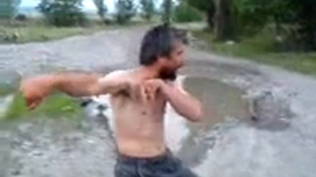 бомж уагает=) смотреть онлайн