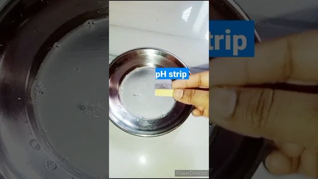 #shorts? pH testing Himalaya Anti hair fall with bhringaraja shampoo #youtubeshorts #himalaya #vira смотреть онлайн