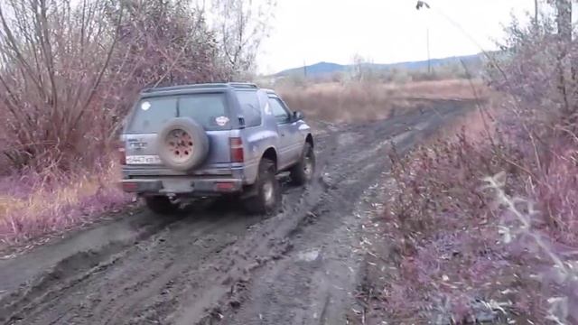 Opel Frontera Sport лепит горшки смотреть онлайн