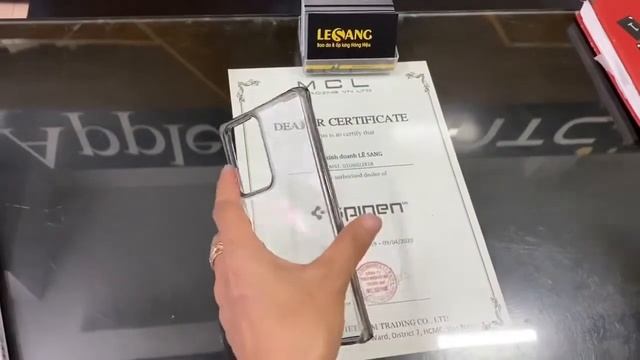 Galaxy Note 20 Ultra UAG Plyo Series Case First Look & Hands On смотреть онлайн