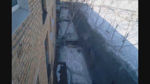 Скинул телефон с балкона