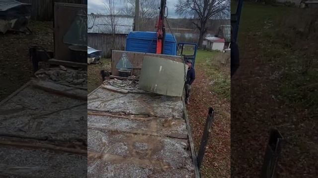 Шумилинский р/н д Улазовичи,колодец 9 колец,грунт суглинок,водонос,суглинок с песчаными прожилками. смотреть онлайн