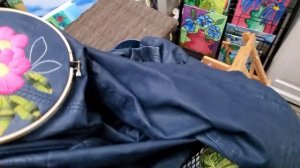 Как красиво отремонтировать куртку, штопка одежды, ремонт одежды Цветы на куртке, вышивка нитками