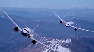 Boeing 787 10 Dreamliner and 737 MAX 9 Fly Together in Dramatic Display