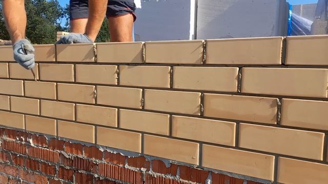 Строительство коттеджа из облицовочного кирпича и газобетона. Основные моменты