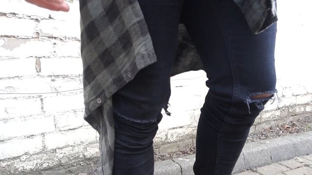 HOW TO STYLE A FLANNEL | FOUR LOOKS смотреть онлайн