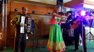 Цыганский ансамбль - Ягори. Чардаш Монти. Аккордеон, скрипка, гитара.