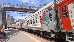 Электровоз ЭП2К-345 с пассажирским поездом №123 Новосибирск - Белгород.