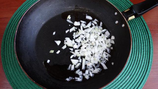 Куриный суп с шампиньонами и рисом