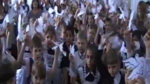 Песенный флешмоб МЫ ЗА МИР МБОУ СОШ №13 г. Армавир