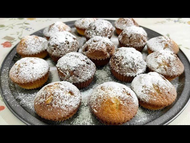 Маффины шоколадные и с малиновой начинкой. смотреть онлайн