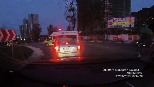 Тест StreetStorm CVR-A7510-G. Разрешение 1920*1080,вечер,город смотреть онлайн