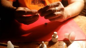 Устройство для огрузки поплавков из пластиковых бутылочек от перекиси водорода