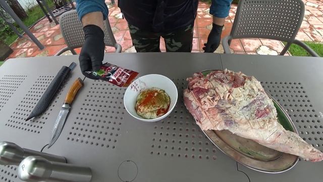 Свиная нога в тандыре
