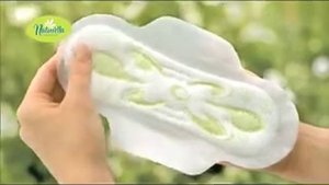Реклама Naturella: Naturella с фито кремом с ромашкой