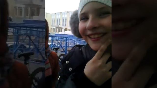 Ираем в СУЕФА смотреть онлайн