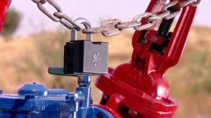 навесной замок WatchLock® навесной замок WatchLock® с GPS и GSM технологиями