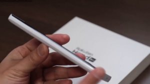 Rakuten Hand 5G - компактный смартфон по-японски