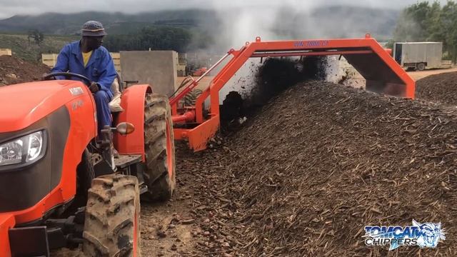 PTO Compost Windrow Turner WN 3000 CT - TOMCAT Chippers (Compost, Recycling, Orchard Waste Renewal) смотреть онлайн