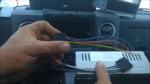 Как подключить автомагнитолу в машине. Как правильно установить автомагнитолу самому.