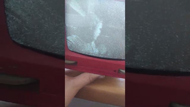 маленький черно белый телевизор