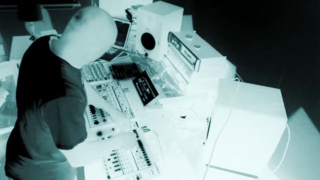 Marcus McGowan - Techno Live Performance + TR-8 + MX-1+ Ableton Live + Novation Launchpad Pro. смотреть онлайн