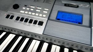 YAMAHA PSR e413 (demo songs)
