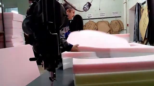 Ручная резка поролона смотреть онлайн