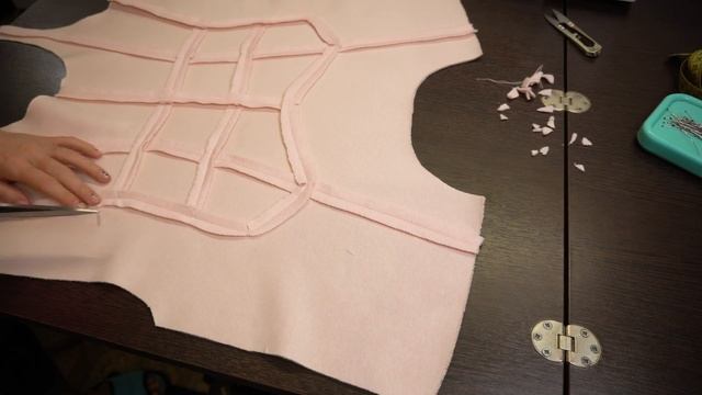 Как сшить свитшот с корсетом Моделирование выкройки