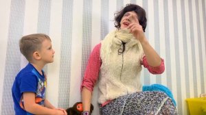 Короче говоря, БОГАТАЯ БЕДНАЯ БАБУШКА Марка! Каким она БЫЛА ШКОЛЬНИКОМ? Каждая Бабушка Такая