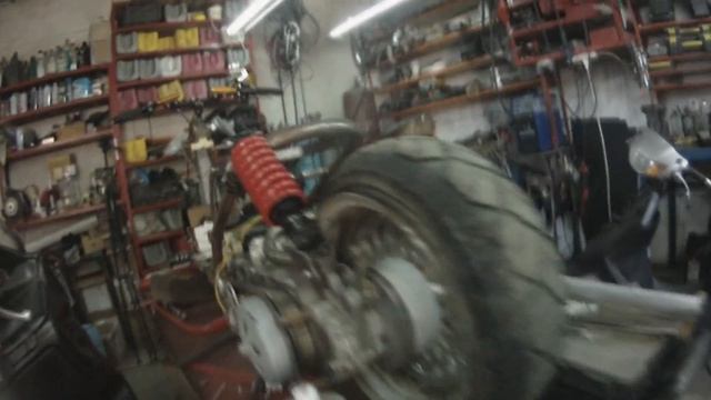 Поездка в мастерскую PIt Stop смотреть онлайн