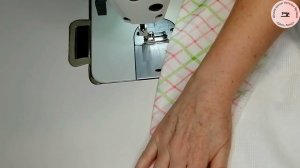Пришиваем низ, подборт и воротник кружевом