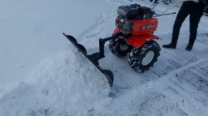 Мотоблок Брайт BR 403w + отвал. Уборка снега мотоблоком