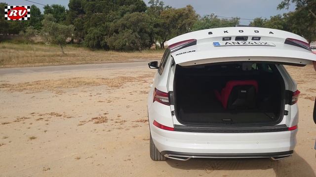 Skoda Kodiaq Sportline 2.0TDI 150cv (2022) Test Drive e review смотреть онлайн