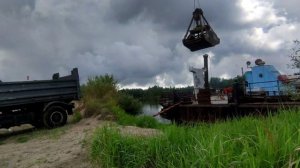 Транспортировка грейферного ковша плывучего крана КПЛ 5-30 / МАЗ-5551