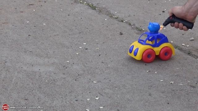 На что способна реактивная свинка. Тест на асфальте смотреть онлайн