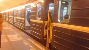 МЕТРОПОЕЗД БОИНГ 81-541.1