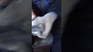 установка фиксатора пальца в поршень