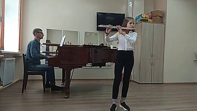 Михальчук Екатерина Бертомье Романтическая сюита 1 часть смотреть онлайн