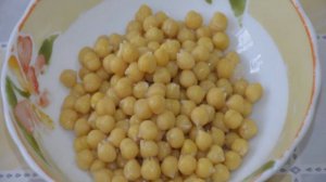 Простой салат из нута