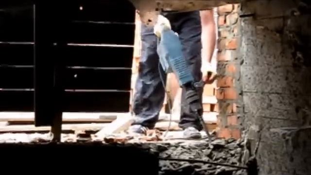 Bosch GSH 11 E SDS-max отбойный молоток смотреть онлайн